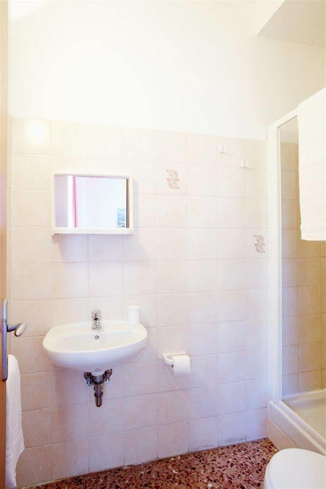 B&B La Perla Blu Levanto Eksteriør bilde